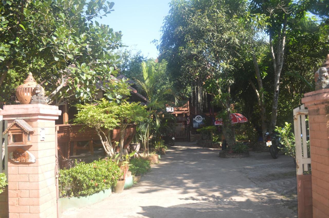The Local Mae Hong Son Apartment Exterior foto